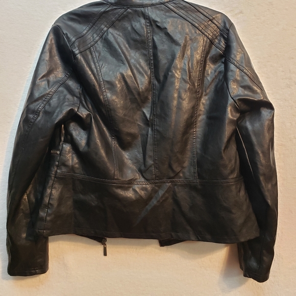 APT.9 faux leather jacket - Picture 3 of 4